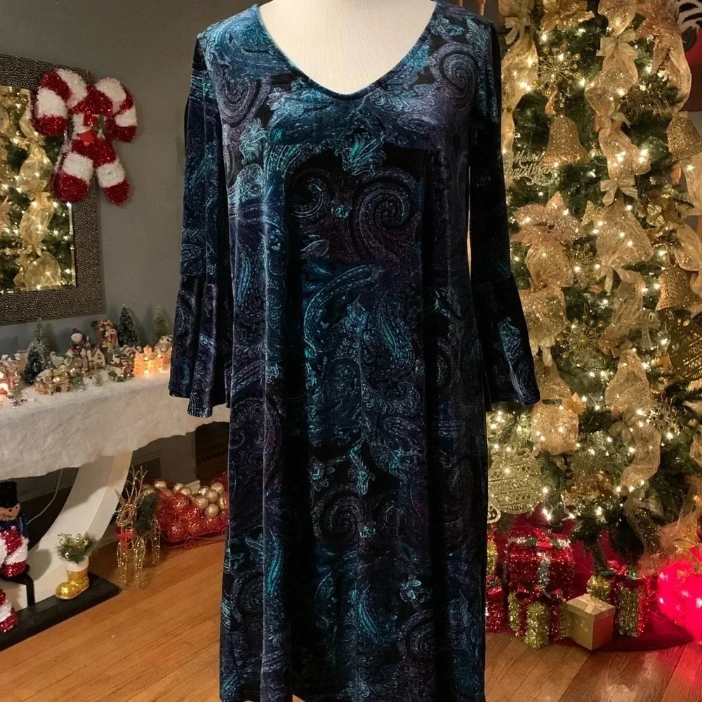 TIANA B Velvet Bell Sleeve Dress